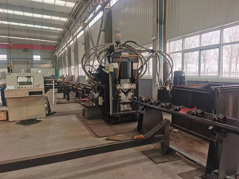 角鋼自動(dòng)生產(chǎn)線